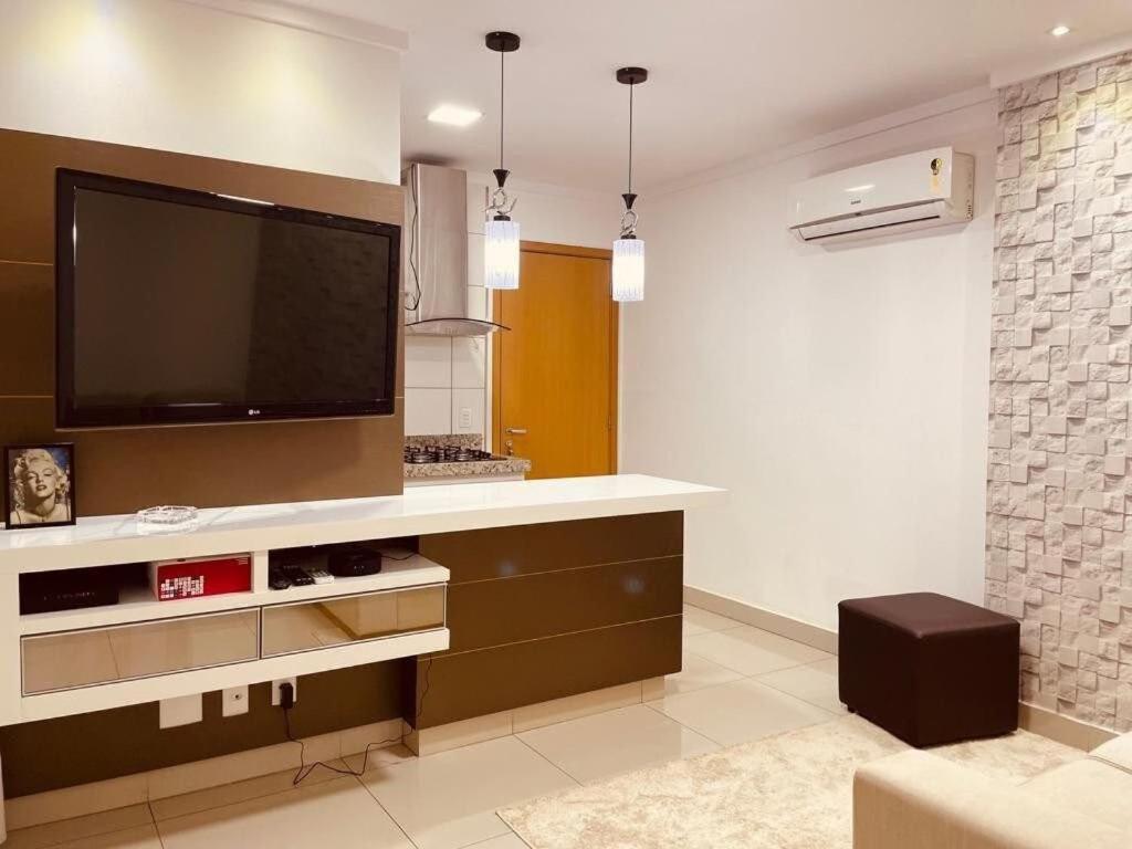 2 Qts.| 4 Hosp. | Ao Lado Do Goiania Shopping Appartement Buitenkant foto
