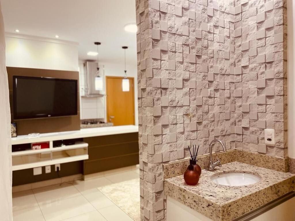 2 Qts.| 4 Hosp. | Ao Lado Do Goiania Shopping Appartement Buitenkant foto