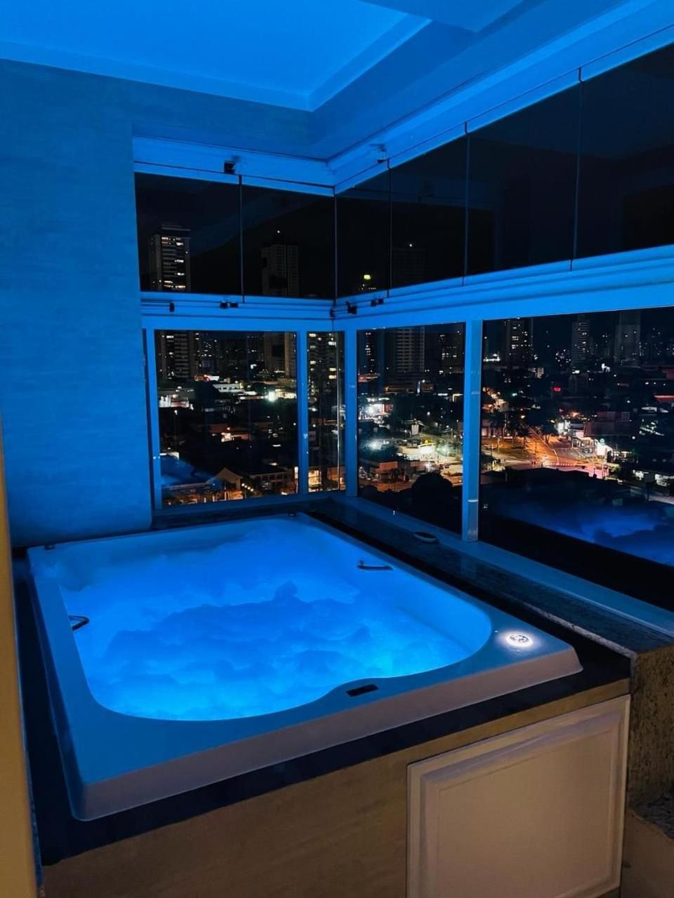2 Qts.| 4 Hosp. | Ao Lado Do Goiania Shopping Appartement Buitenkant foto